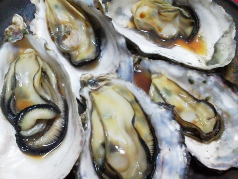 殻付き牡蠣のフライパン酒蒸し レシピ 作り方 By Mama Papa 楽天レシピ 殻付き牡蠣のフライパン酒蒸し レシピ 作り方 By Mama Papa 楽天レシピ